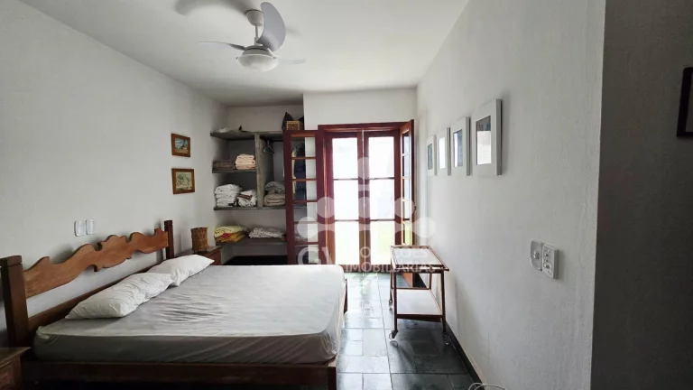 Imagem Casa com 3 dormitórios à venda, 195 m² por R$ 2.000.000,00 - Condomínio Lagoinha - Ubatuba/SP