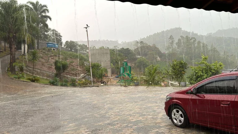 Imagem Chácara com 5 dormitórios à venda, 49 m² por R$ 2.200.000,00 - Cuiabá de Cima - Nazaré Paulista/SP