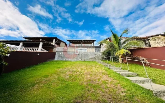 Imagem Excelente casa de 3 quartos com suíte no Bosque do Peró em Cabo Frio.