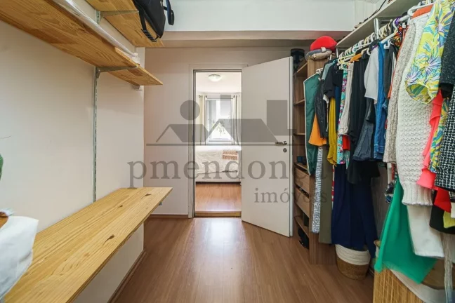 Imagem Este apartamento é ideal para quem busca um espaço amplo e confortável para morar. Com living par...