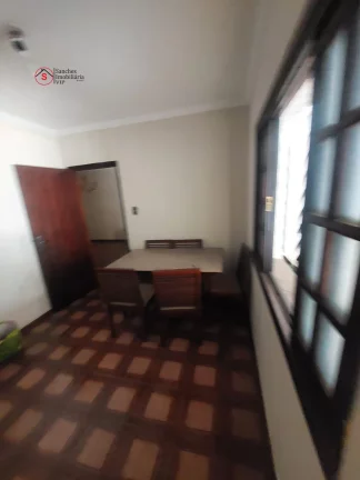 Imagem CASA TÉRREA PARA ALUGAR A 10 MINUTOS A PÉ DO METRÔ TAMANDUATEÍ. 3 DORMITÓRIOS E VAGA DE GARAGEM. PRÓXIMO AO SHOPPING CENTRAL PLAZA E PADARIA CEPAM.
