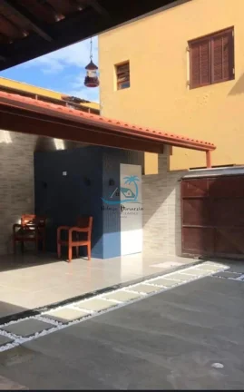 Imagem Sobrado com 4 dormitórios sendo 3 suítes e 1 banheiro social a venda no Itaguá em Ubatuba.