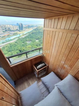 Imagem Cobertura triplex localizada em frente ao Parque Burle Marx, com vista ampla para a cidade e ao PalÃ...