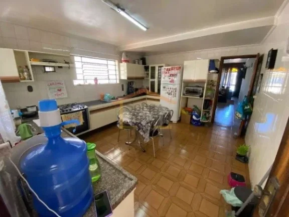 Imagem Sobrado 3 dormitórios, sendo 1 suíte, sala ampla, lavabo, grades em todas as janelas e portas, arm...