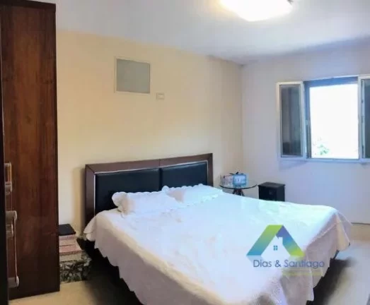 Imagem Linda casa a 10 minutos da estação do metro Conceição com 3 dormitórios,2 vagas área gourmet, localização privilegiada excelente valor!