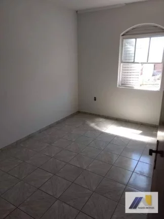 Casa com 3 Quartos à Venda, 180 m² em Jardim Califórnia - Pouso Alegre
