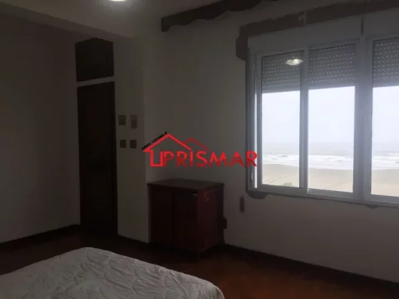 Imagem Apartamento de frente para a Praia com 03 dormitorios