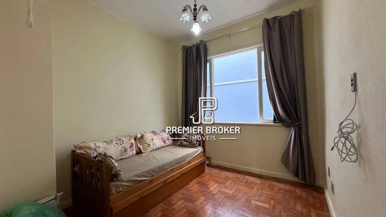 Imagem Apartamento com 2 dormitórios à venda, 32 m² por R$ 240.000,00 - Agriões - Teresópolis/RJ