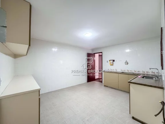 Imagem Casa à venda, 250 m² por R$ 1.100.000,00 - Carlos Guinle - Teresópolis/RJ