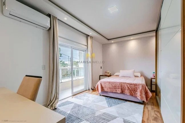 Imagem Triplex à venda em Piraquara, Centro, com 3 quartos