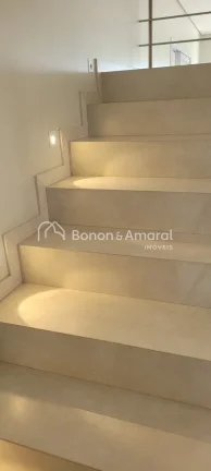 Imagem Casa a venda no Alphaville Dom Pedro : Sobrado moderno, com muita luz natural e uma vista fantástic...