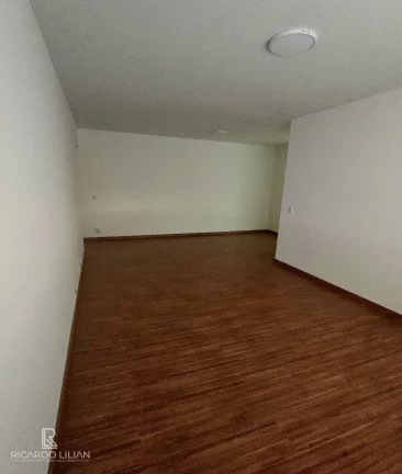 Imagem Apartamento amplo no Alto da Boa vista a 200 metros do metro com 2 dormitorios