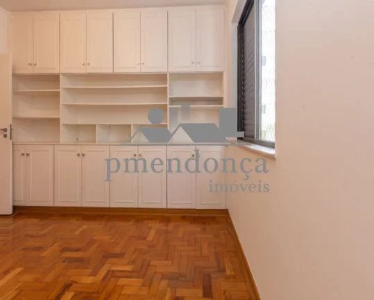 Imagem Apartamento Higienópolis com 130m² reformado, 3 quartos ( 1 suíte ) e 1 vaga.