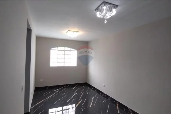 Imagem Casa assobradada com 3 dorms e 4 vagas