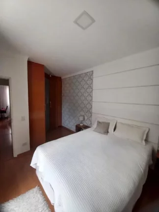 Imagem Sobrado com 3 dormitórios à venda, 260 m² por R$ 750.000,00 - Vila Figueira - Suzano/SP