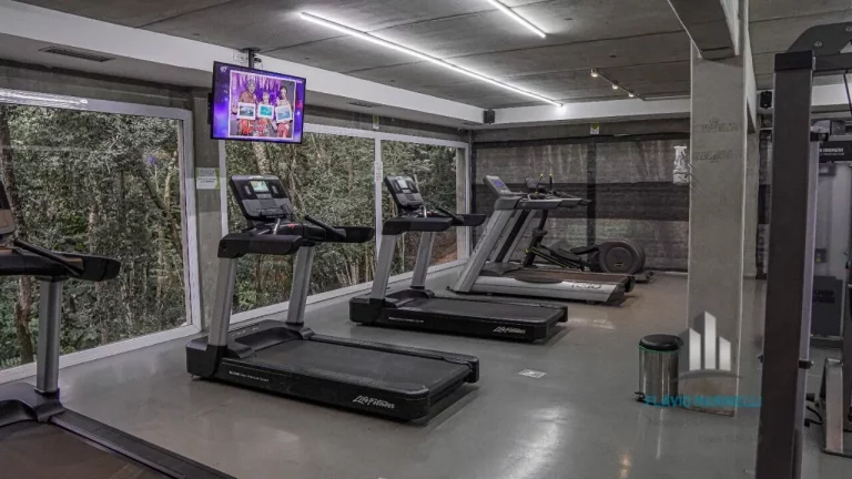 Imagem Gênesis I Terreno Declive de 456m² com Vista pra Mata