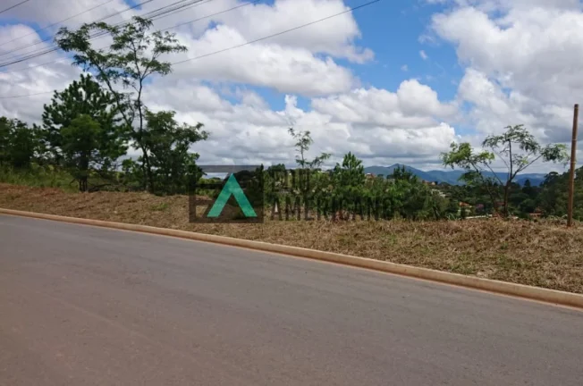 Imagem Terrenos / Lotes de 1000 m2 em otima localização próximo a Rod. Fernão dias,bairro Belvedere, Atibaia