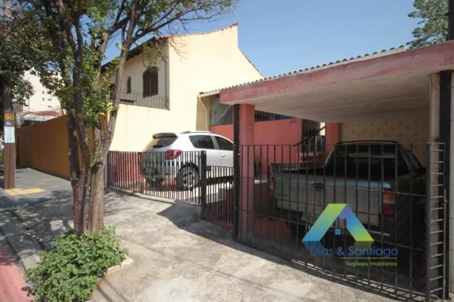 Imagem CASA COM 3 DORMTS 180 MTS EXCELENTE LOCALIZAÇÃO !!!