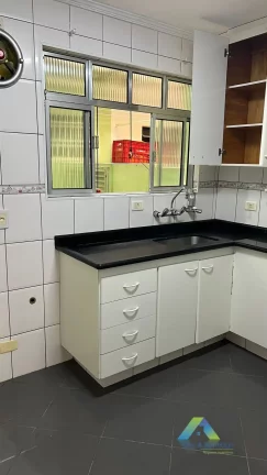 Imagem Sobrado Padrão com 100m² com 3 dorms, 1 vaga coberta, quintal em localização privilegiada no Sacomã/Zsul