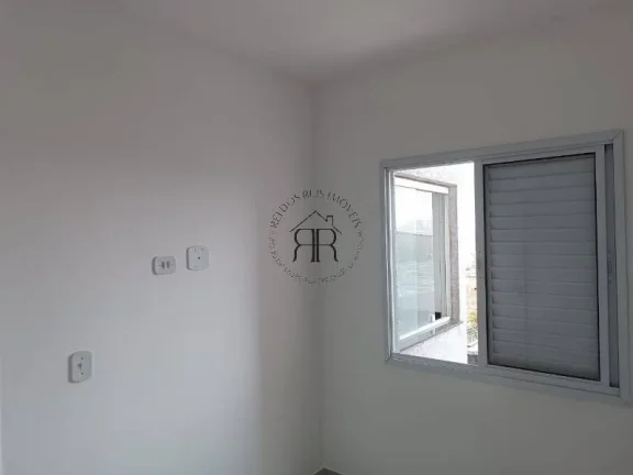 Imagem Charmoso apartamento de 2 dormitórios, sala espaçosa, cozinha e lavanderia. Prédio com elevador.
...