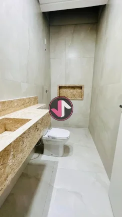 Imagem IMÓVEL COM ACABAMENTO PREMIUM E PISCINA DE ALVENARIA Casa Disponível para Venda na Planta no Bairr...