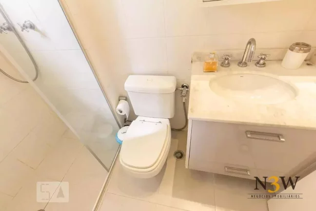Imagem Apartamento mobiliado à venda na Barra Funda São Paulo SP com 2 dormitórios, 1 suíte, 2 vagas de garagem e 70m².