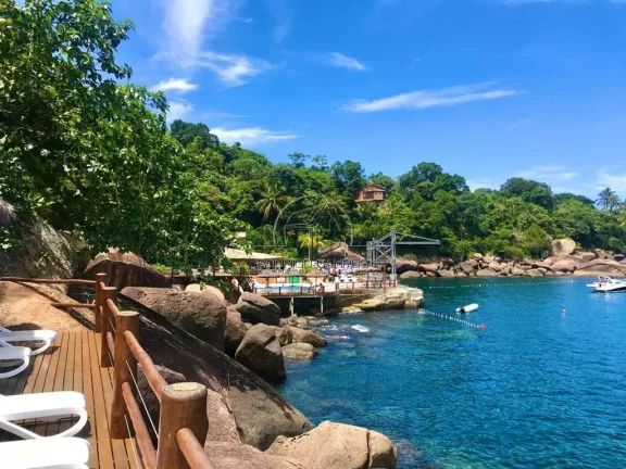 Imagem Espaçosa Casa 3 Suítes à Venda em São Pedro, Ilha Bela - R$1,98M