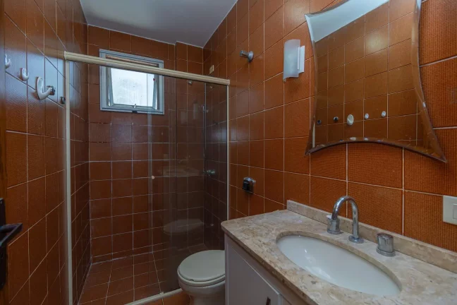 Imagem Apartamento de 3 quartos no bairro Ahú