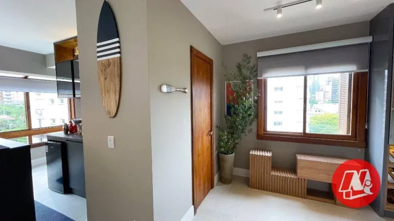 Imagem Próximo a Encol, 145m² privativos. mobiliado, 3 dormitórios e 2 vagas.