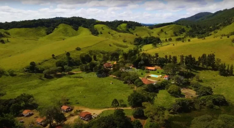 Imagem Fazenda de 1067 alqueires à venda em Santa Branca com 180 nascentes
