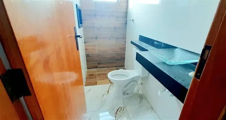 Imagem CASA COM 57.54 m² - AVIAÇÃO - PRAIA GRANDE SP