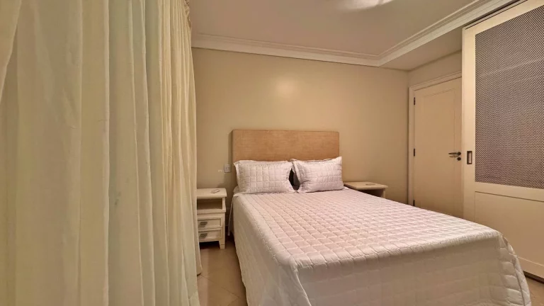 Imagem Apartamento com 3 dormitórios à venda, 203 m por R$ 9.800.000,00 - Riviera