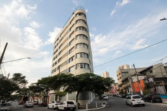Imagem Apartamento super bem localizado, no Alto da Mooca, em prédio super charmoso de esquina, próximo a praça e comércio em geral.
