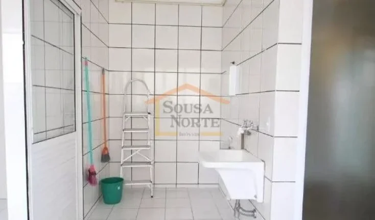 Imagem Apartamento de 264 m² com 4 dormitórios, sendo 4 suítes, 6 banheiros, contando com varanda, banhe...