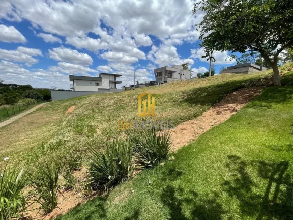 Imagem Lote a venda em condomínio de alto padrão, Jardins Nápoles. Com 360 m².Portaria 24 horas e segur...