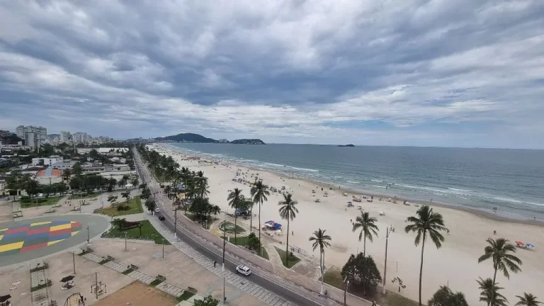 Imagem Apartamento com 3 dormitórios à venda, 117 m² - Enseada - Guarujá/SP