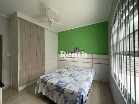 Imagem Casa com 3 dormitórios (2 suítes), por R$ 850.000 - Santana - Rio Claro/SP