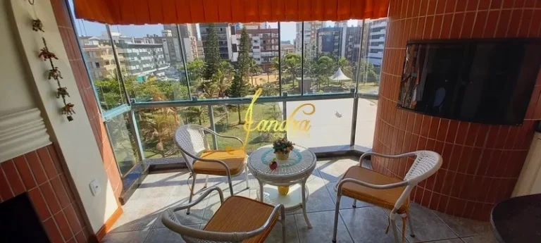 Imagem Apartamento frente Praça do FArol, vista eterna mar