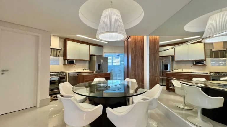 Imagem Luxuoso Apartamento Pé na Areia à Venda em Riviera de São Lourenço Módulo 07 - 4 Quartos, 4 Suítes, 3 Salas, 3 Vagas - 178m²!