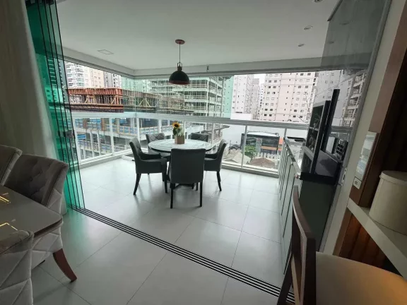 Imagem Apartamento mobiliado com 4 suítes sendo 02 demi e 3 vagas no bairro Meia Praia em Itapema