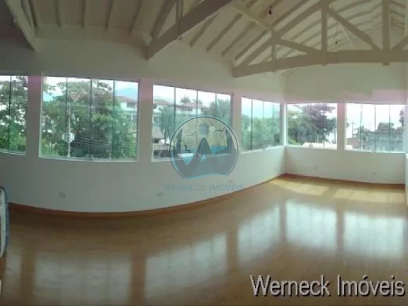 Imagem Imperdível Casa à Venda em Ubatuba-SP - 4 quartos, 4 suítes, 6 banheiros, 4 vagas de garagem - Bairro Itaguá - 540m² de área