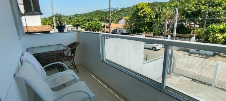 Imagem VENDA de apartamento semi-mobiliado com 2 dormitórios no Bairro Gravatá em Navegantes -SC com a Adriano Carpes Imóveis
