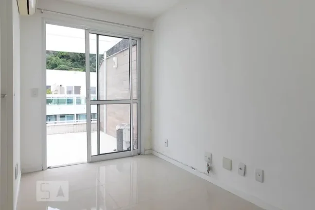 Imagem Apartamento à Venda - Vargem Pequena, 3 Quartos, 135 m2