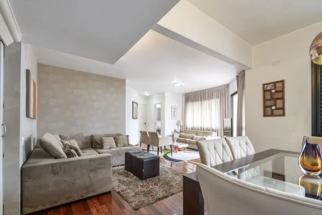 Imagem Apartamento em Pinheiros perto do metrô com 3 quartos (1 suíte ) e 3 vagas, 120m²