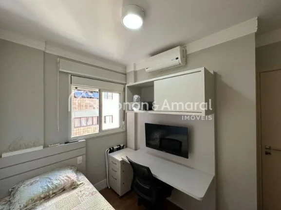 Imagem Lindo apartamento à venda no Cambuí por R$ 895.000,00. 
Situado em uma rua tranquila e muito bem l...