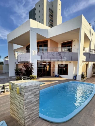 Imagem Casa à venda, orla, 6 quartos, sendo 2 suítes, piscina com cascata, gourmet