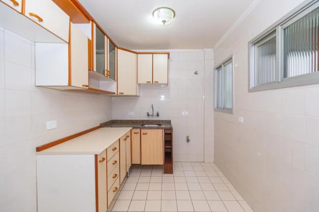 Imagem Apartamento de 3 quartos no bairro Portão