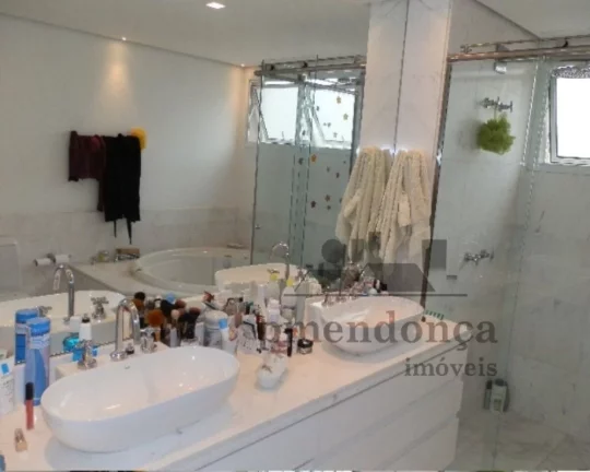Imagem Apartamento com living para 03 ambientes, terraço, lavabo, 04 dormitório sendo 04 suítes, banheir...