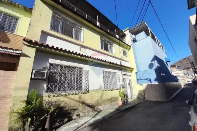 Imagem Casa de vila com 2 quartos e terraço com 160 m² no Campinho - Rio de Janeiro