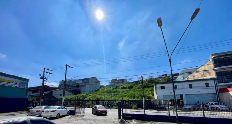 Imagem ÁREA 3.394,5M² - ITAQUERA - DOM BOSCO -MELHOR LOCALIZAÇÃO DA SABBADO D ANGELO! por R$ 10.880.000,00